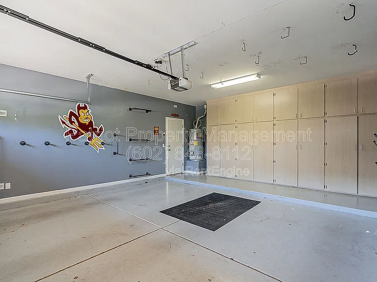 2078 E Flint St — Photo 42
