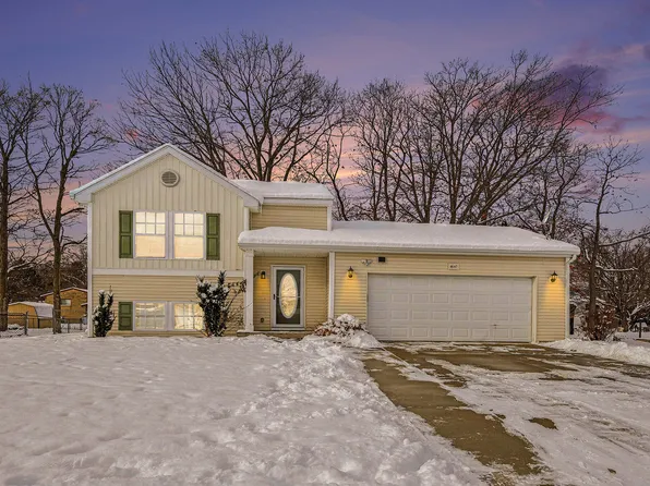 4647 Torrington Dr SE, Kentwood, MI 49512