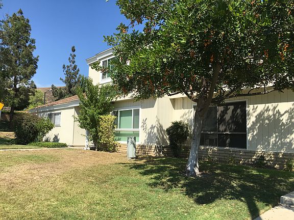 3rd image of 1007 Broken Creek Ln