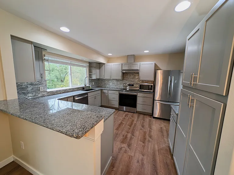 Kitchen (1)