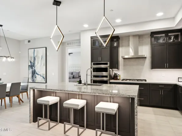 5250 E DEER VALLEY Drive #247, Phoenix, AZ 85054