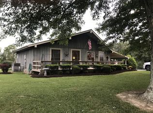 1091 Johnny Spears Rd, Westmoreland, TN 37186