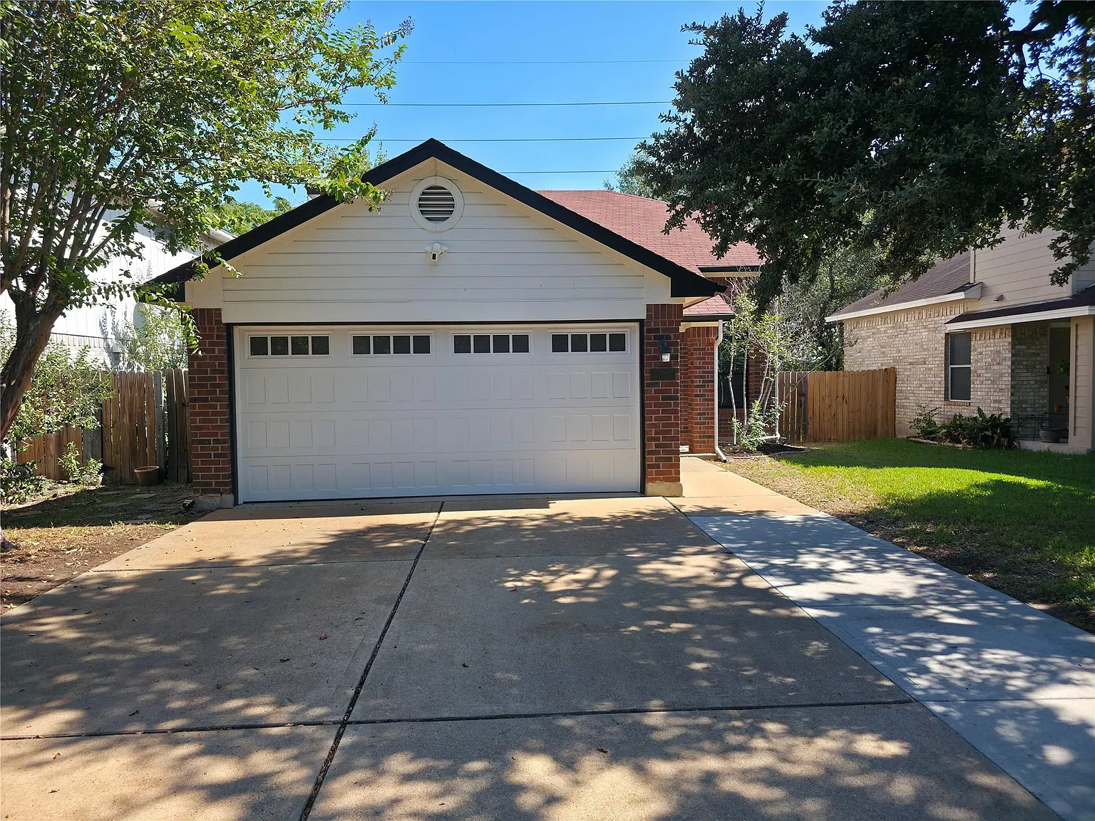 4 bed, 2.5 bath, 1466 sqft, $2,150 — Photo 1