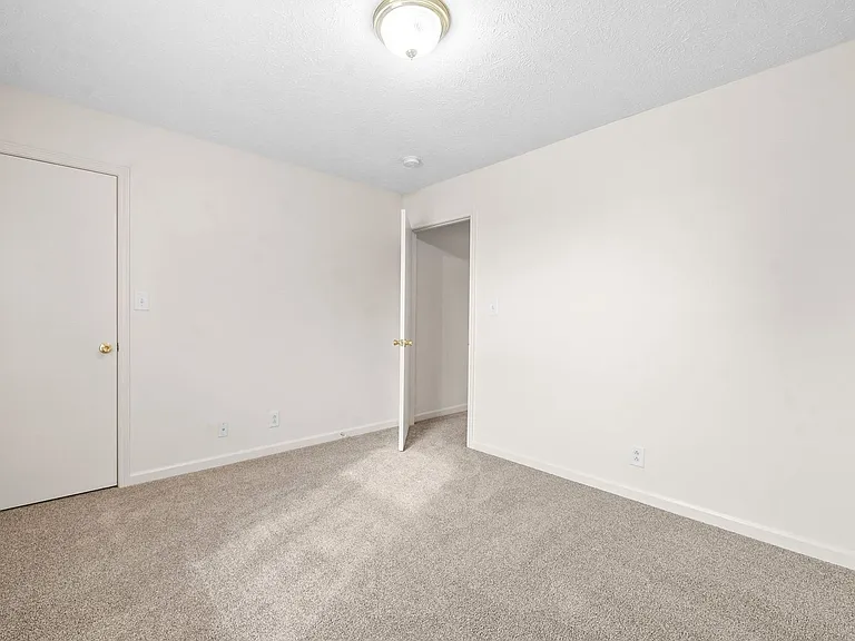 Jockey Drive - 3838 — Photo 19