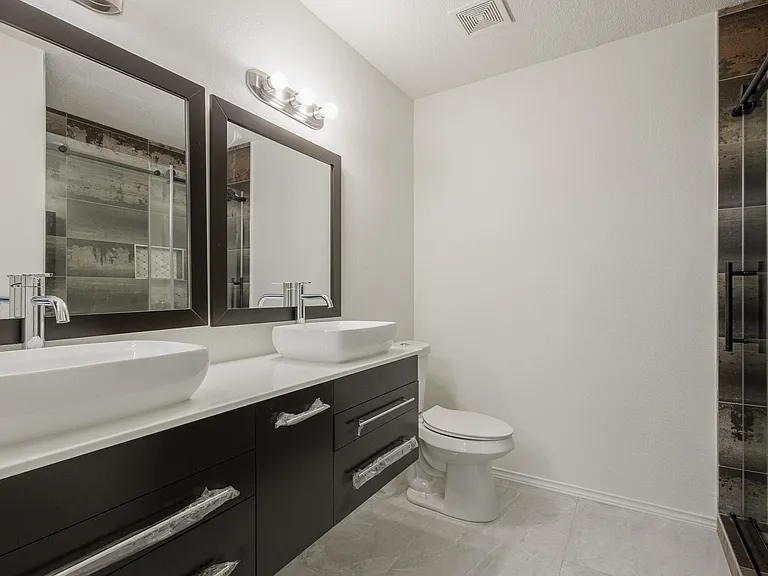 3901 Kathryn Way — Photo 14