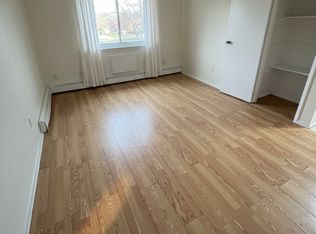 129 Black Rock Ave APT 11, Bridgeport, CT 06605