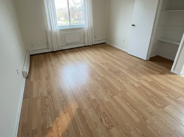 129 Black Rock Ave, Bridgeport, CT