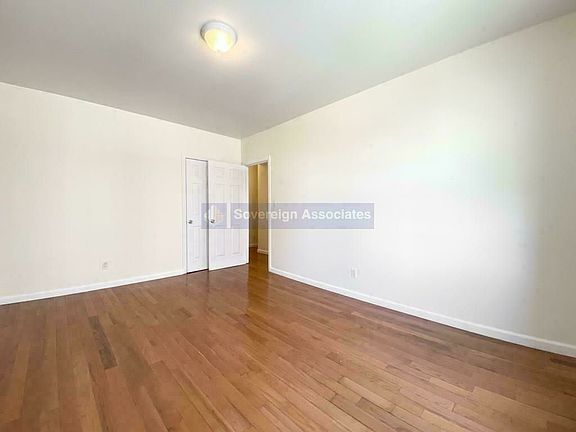 4th image of 400 Fort Washington Ave #4P
