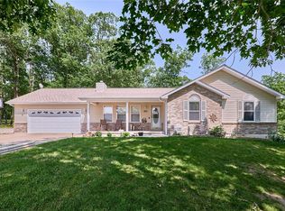 255 Hickory Farms Dr, Hawk Point, MO 63349