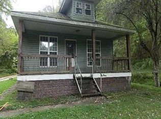 902 Terry St, Flatwoods, KY 41139