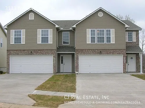 3113 NW Gateway Dr Photo 1
