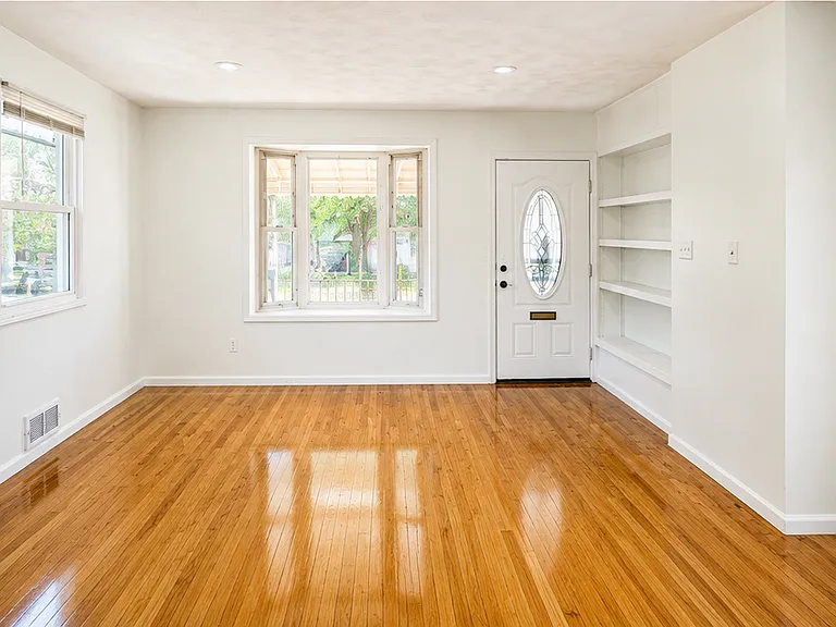 530 Oglethorpe St NE — Photo 4