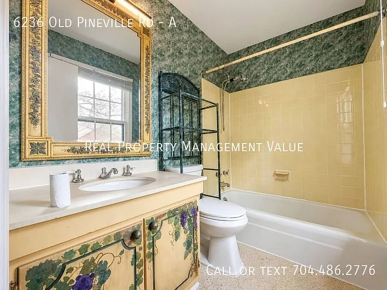 6236 Old Pineville Rd #A — Photo 12