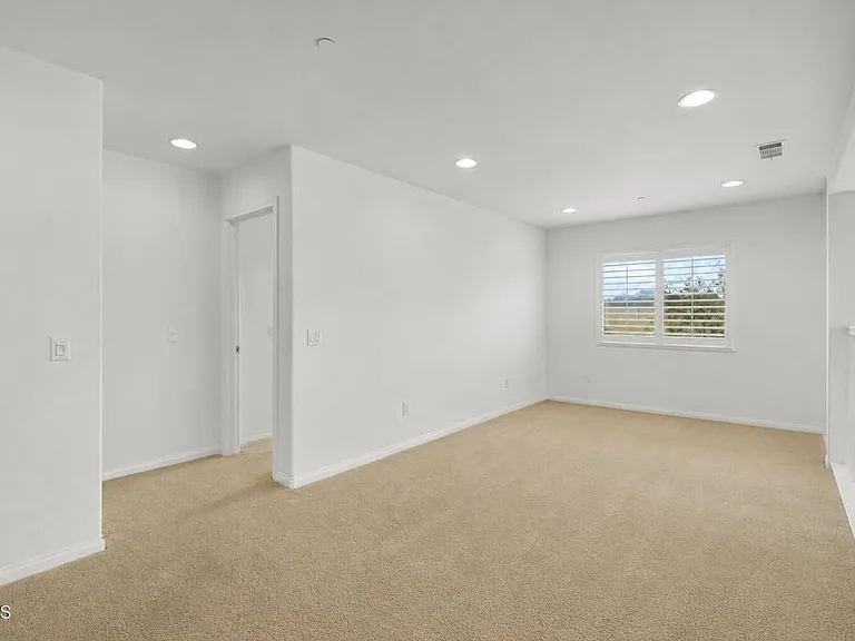 197 Pelican Pointe Ct — Photo 19