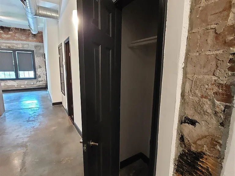 6819 Avenue C — Photo 11