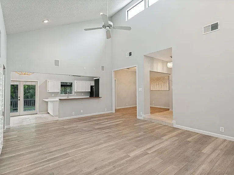 8510 Watchtower St — Photo 7