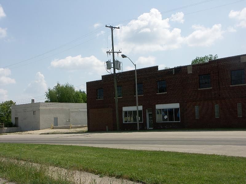 1st image of 49730 Woodward Ave