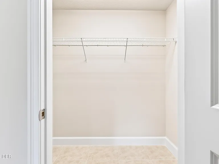 802 Aldenham Ln — Photo 17
