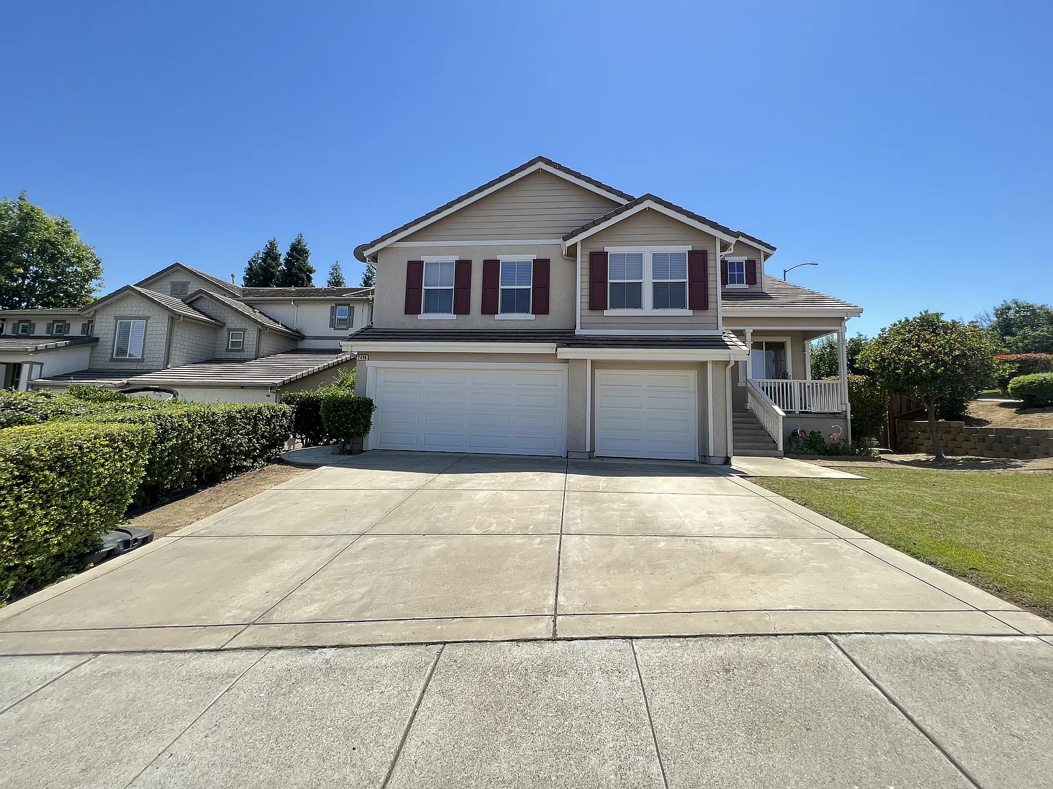 5 bed, 3064 sqft, $4,450 — Photo 1