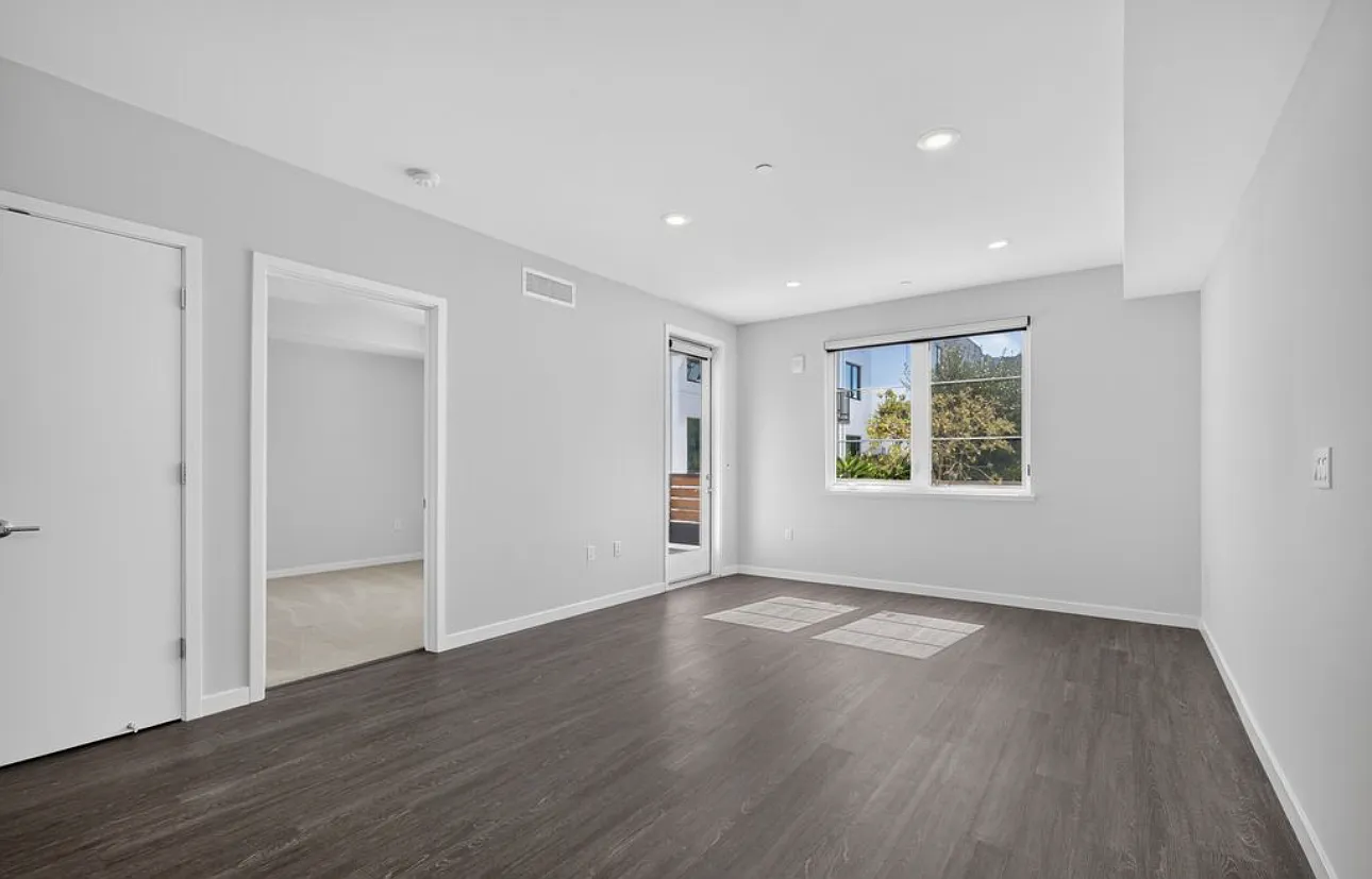 1 bed, 750 sqft, $3,500 — Photo 3