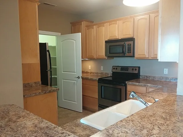 2014 Lapham kitchen_06142017