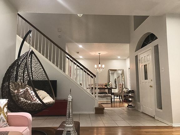 2nd image of 2207 Bent River Dr