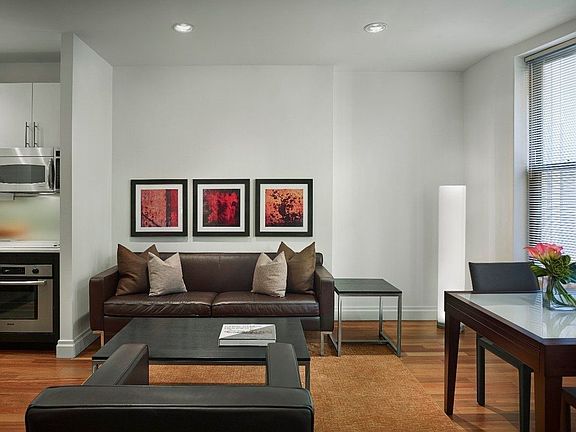 4th image of 123 W 44th St #410