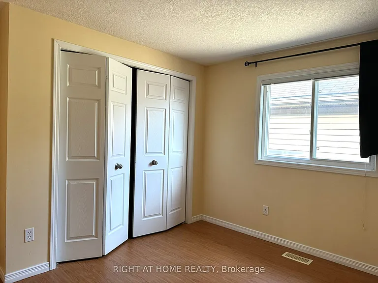 252 Lemon Grass Cres — Photo 14