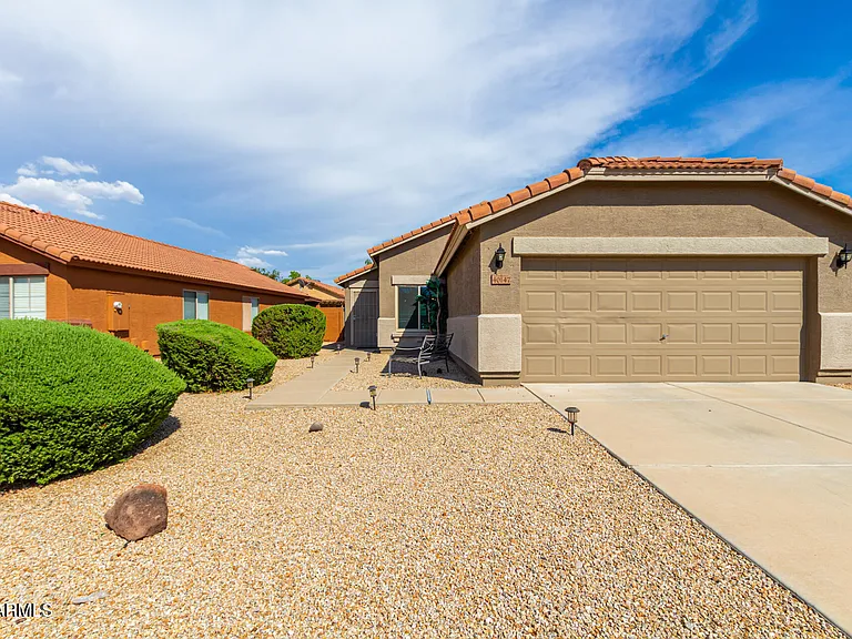 40147 N Cassara Dr — Photo 1