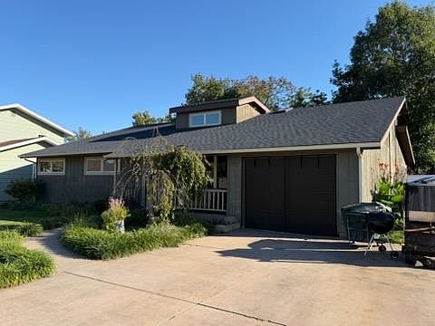 2nd image of 3633 Robin Rd
