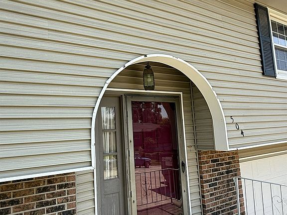 5th image of 504 N 27th St
