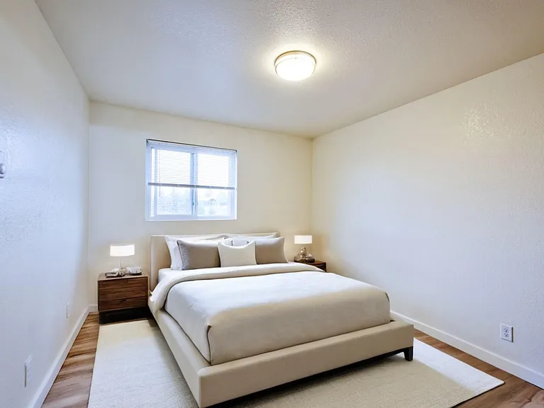 211-225 N Peterson Dr — Photo 36