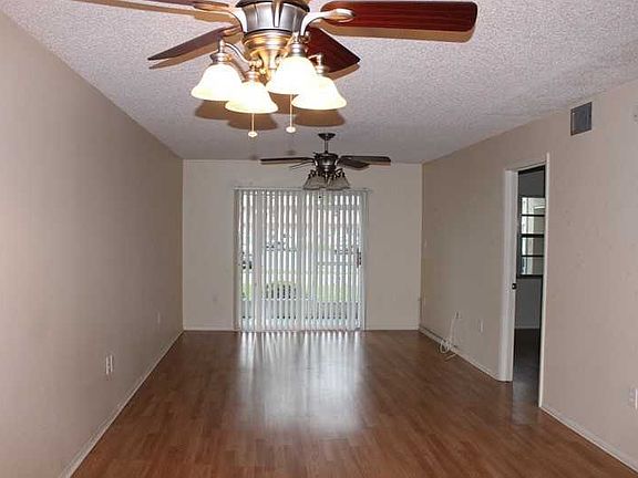 3rd image of 4115 Heron Way #E105
