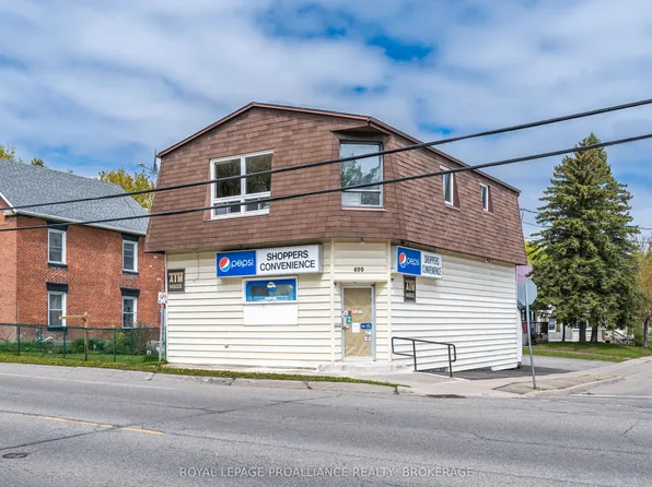 400 King St W, Gananoque, ON K7G 2G9