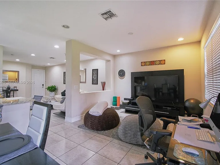 129 Riverwalk Cir E #129 — Photo 16