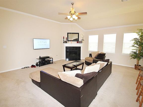 5th image of 24306 Piazza Dr