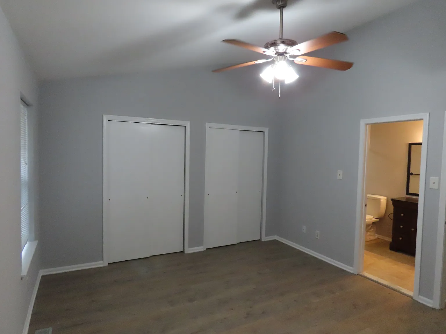 2 bed, 2.5 bath, 1392 sqft, $2,600 — Photo 4