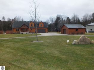 682 Kettle Lake Rd NE, Kalkaska, MI 49646