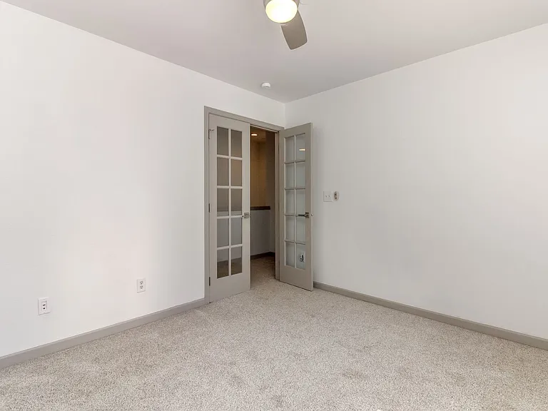 1661 Jensen Ave — Photo 43