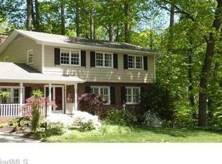 2821 London Ln, Winston Salem, NC 27103