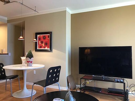 5th image of 1701 Jackson St APT 807