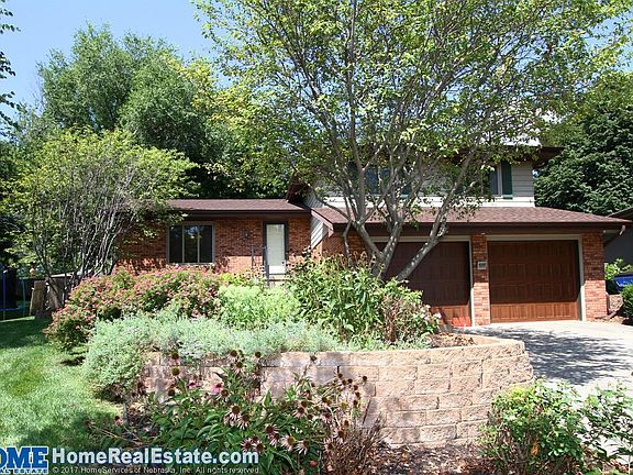 3rd image of 1511 Eastridge Ave