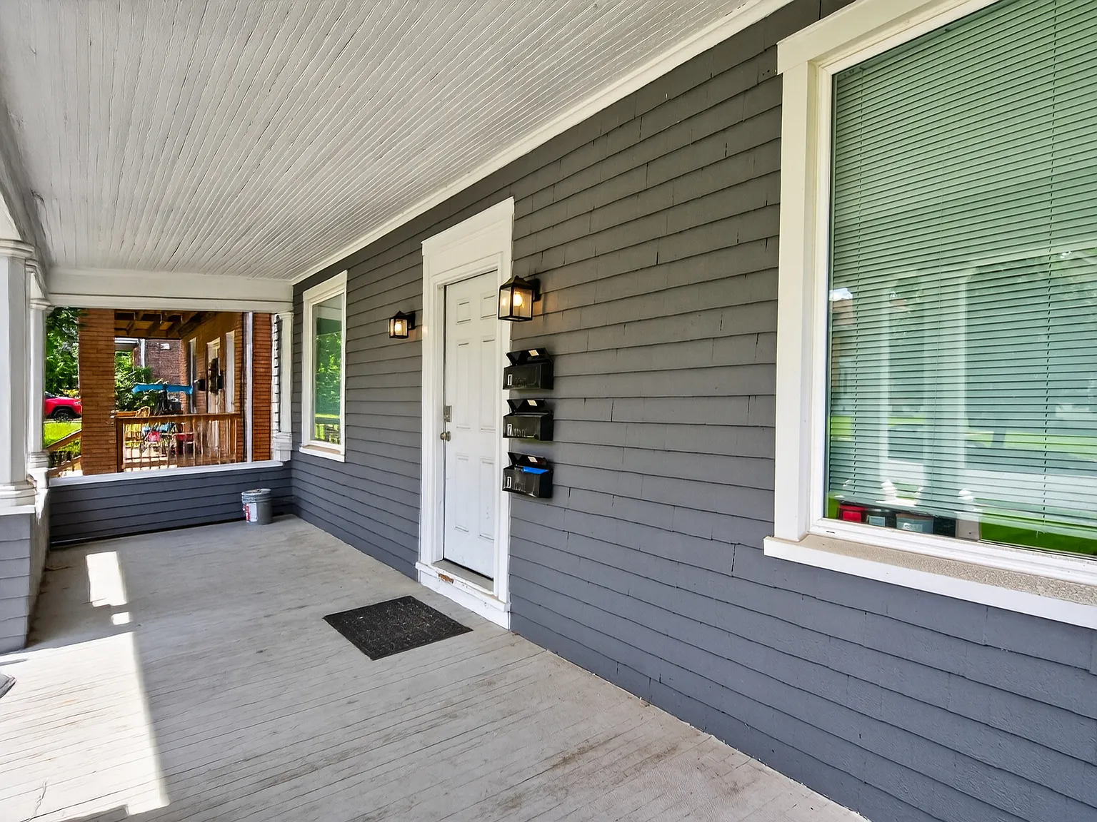 5 bed, 1200 sqft, $2,300 — Photo 4