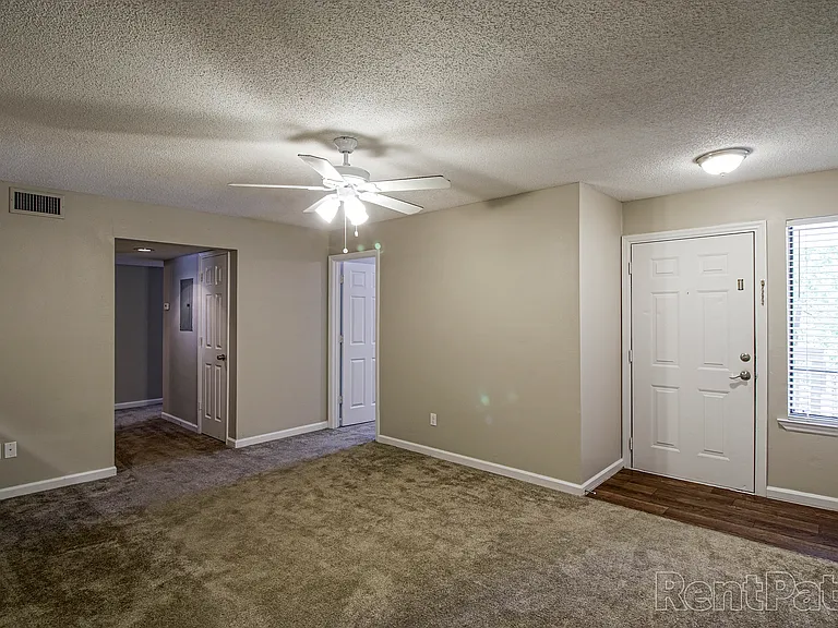3 Bedroom Living Room