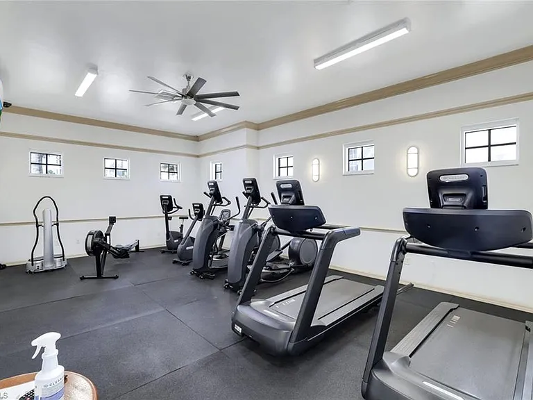 410 Flagship Dr #605 — Photo 30