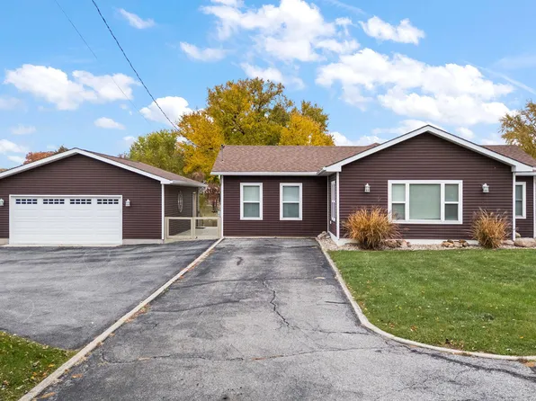 789 S Lakeview Dr, Lowell, IN 46356