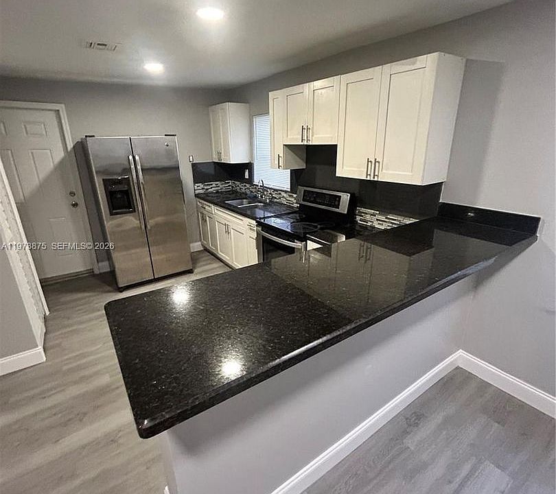 1st image of 1036 NW 47th Ter