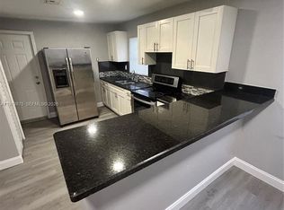 1036 NW 47th Ter, Miami, FL 33127