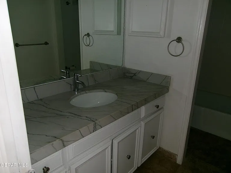 6700 Escondido Dr #F4 — Photo 13