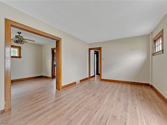 4th image of 486 7th St